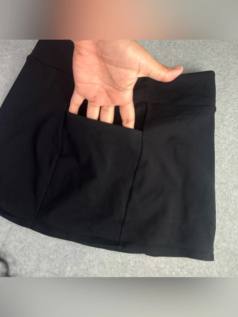Alo Yoga Airbrush High Waist Good Form Tennis Skirt | Size Medium | Black